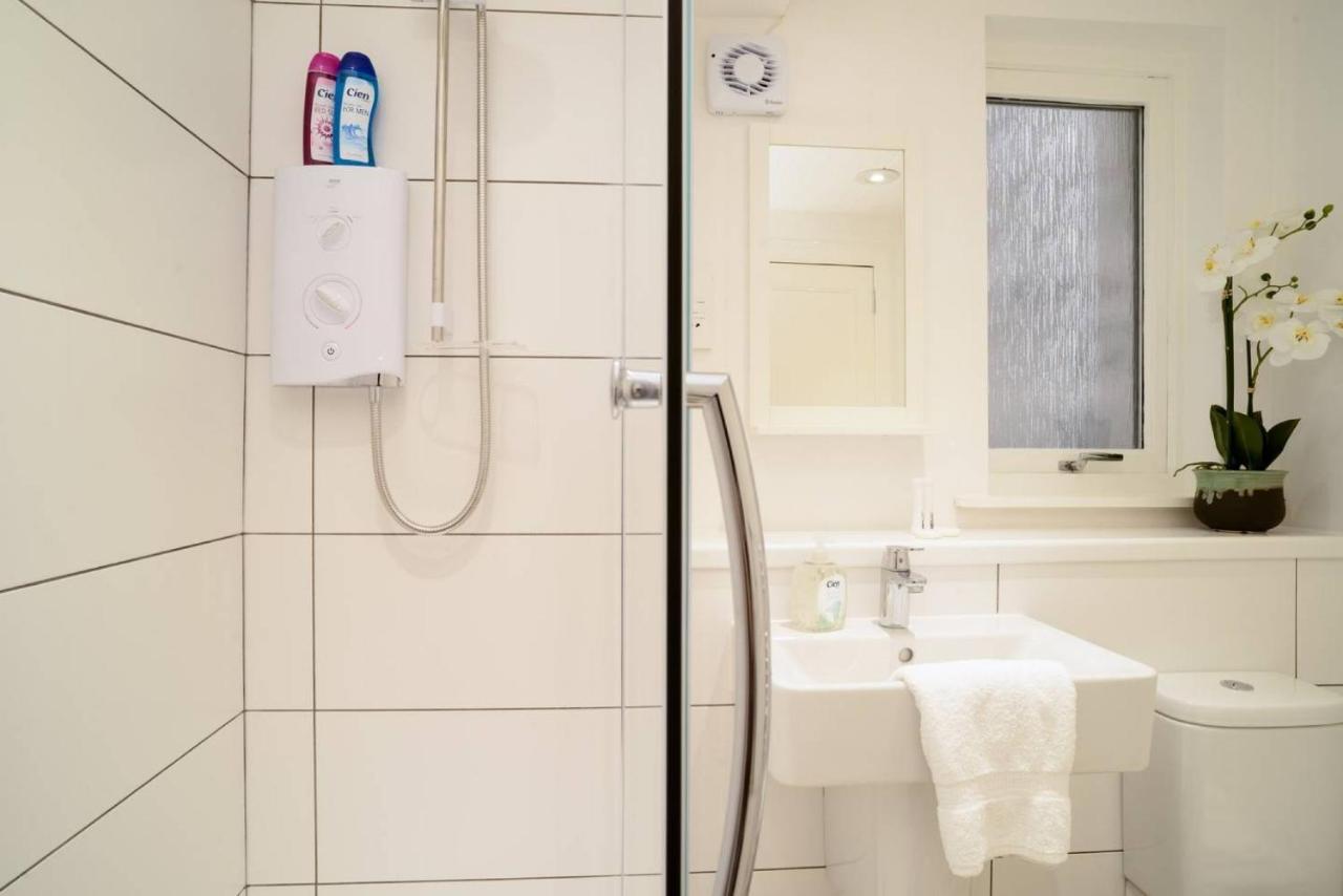 Altido Lovely Apartment For 4 With Free Parking Edinburgh Eksteriør billede