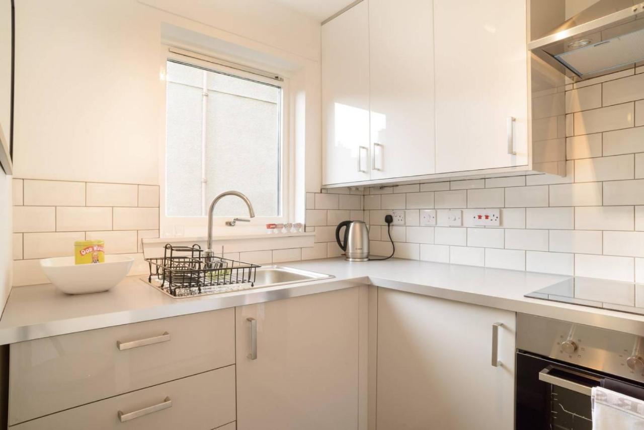 Altido Lovely Apartment For 4 With Free Parking Edinburgh Eksteriør billede