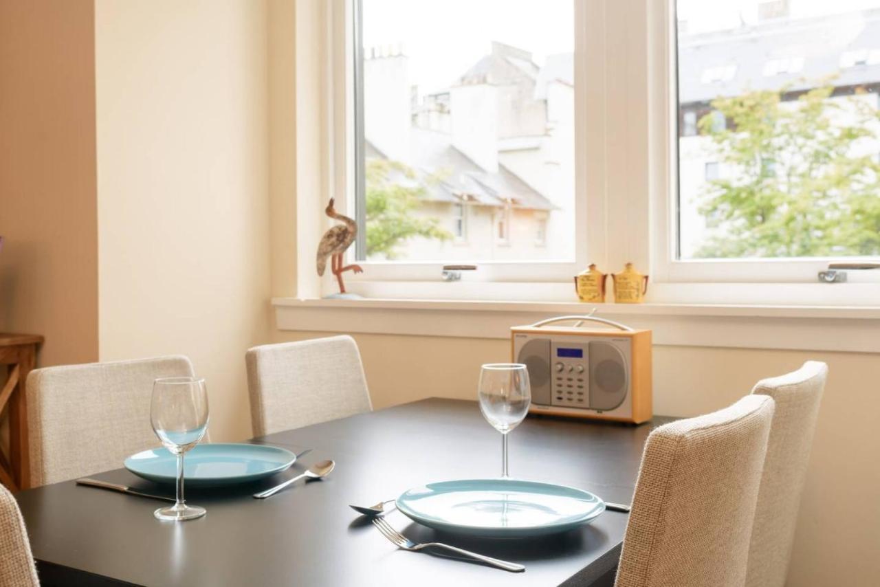 Altido Lovely Apartment For 4 With Free Parking Edinburgh Eksteriør billede